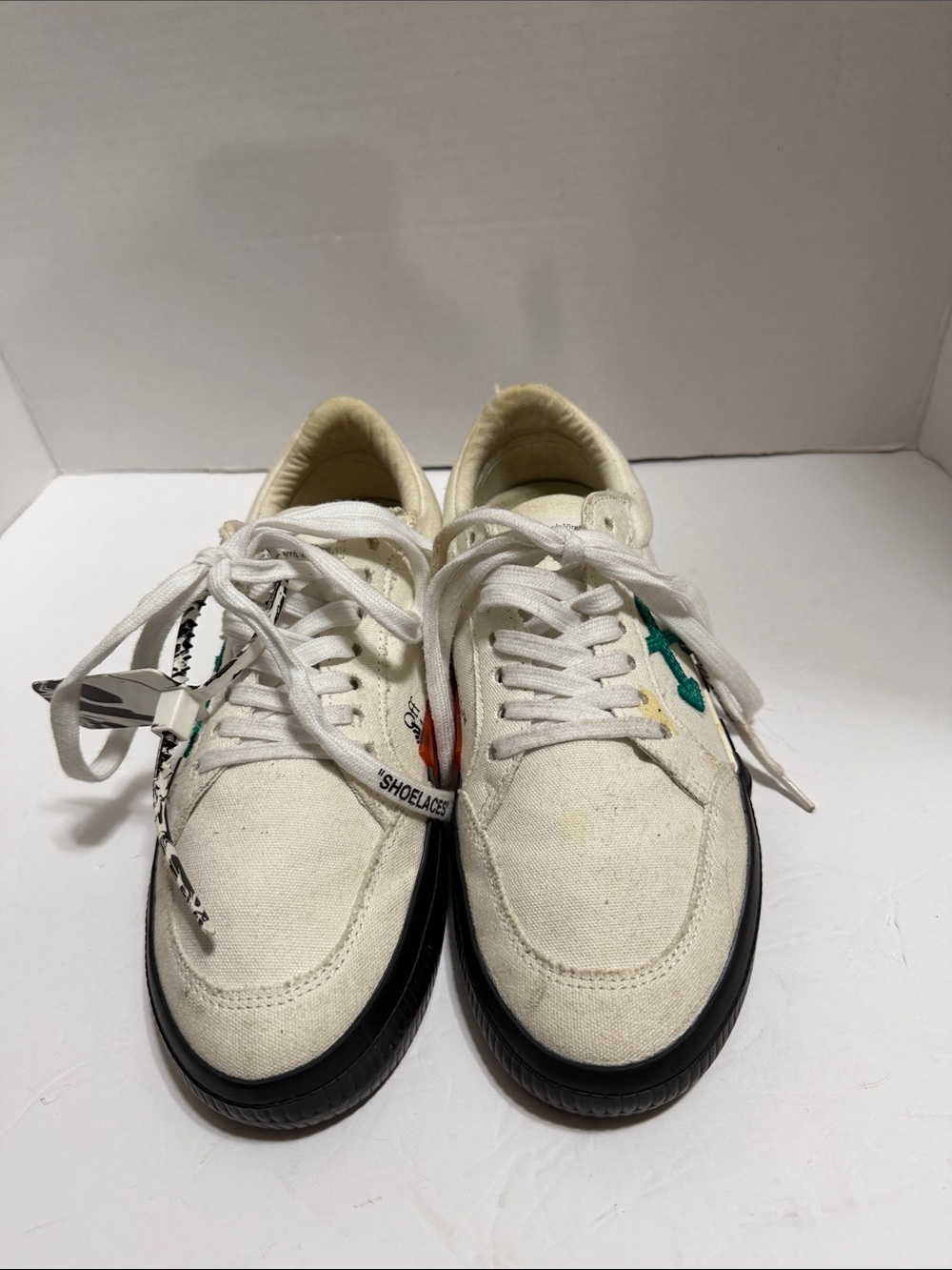 Off white canvas sneakers Size 50/US 9 (Need TLC) - Picture 3 of 17